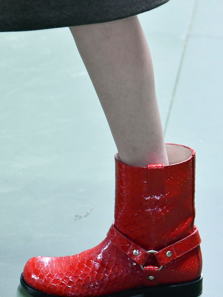 PARIS, FRANCE - MARCH 01: A model walks the runway during the Loewe Ready to Wear Fall/Winter 2024-2...