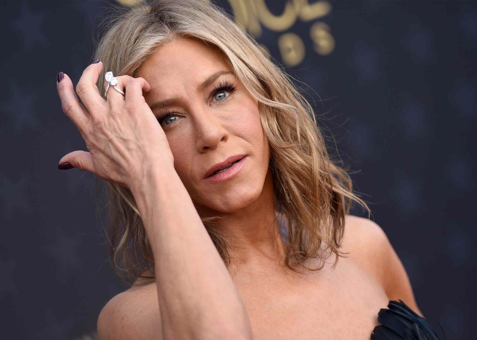 The 7 Fragrances Jennifer Aniston Loves to Spritz