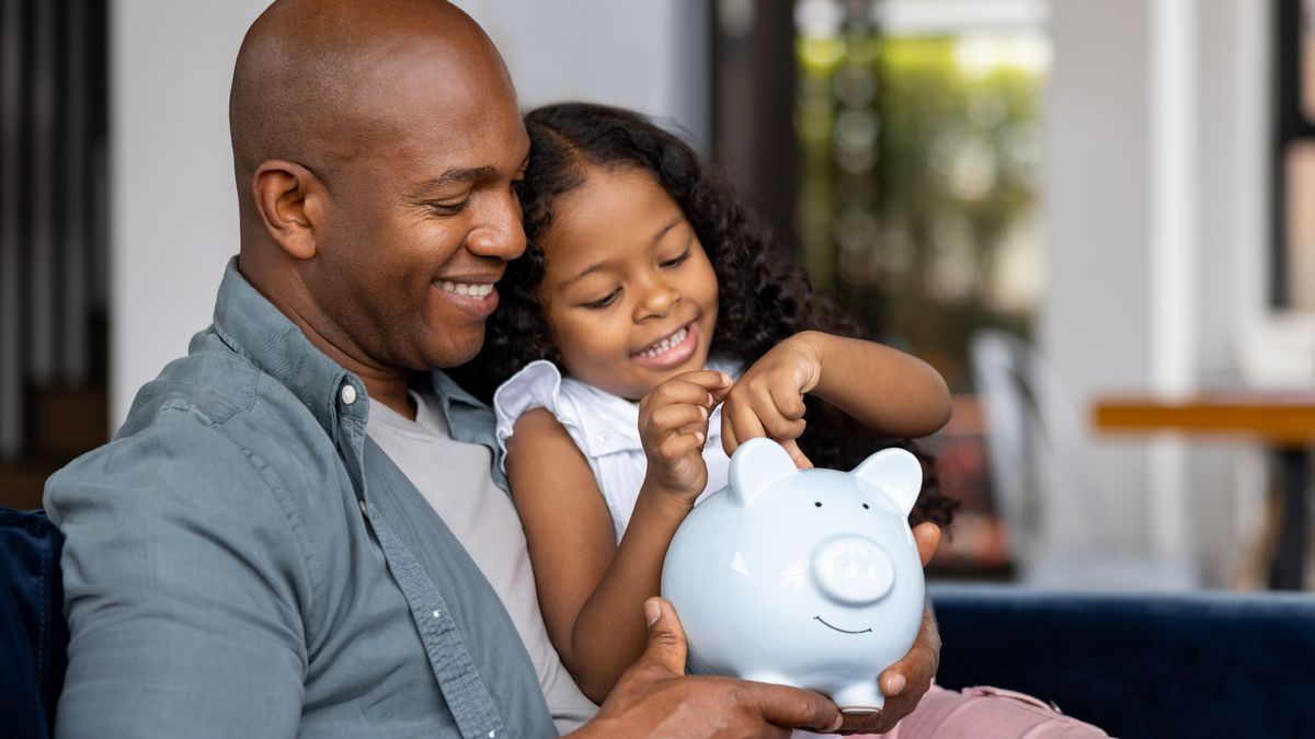 The pros and cons of giving your kid an allowance