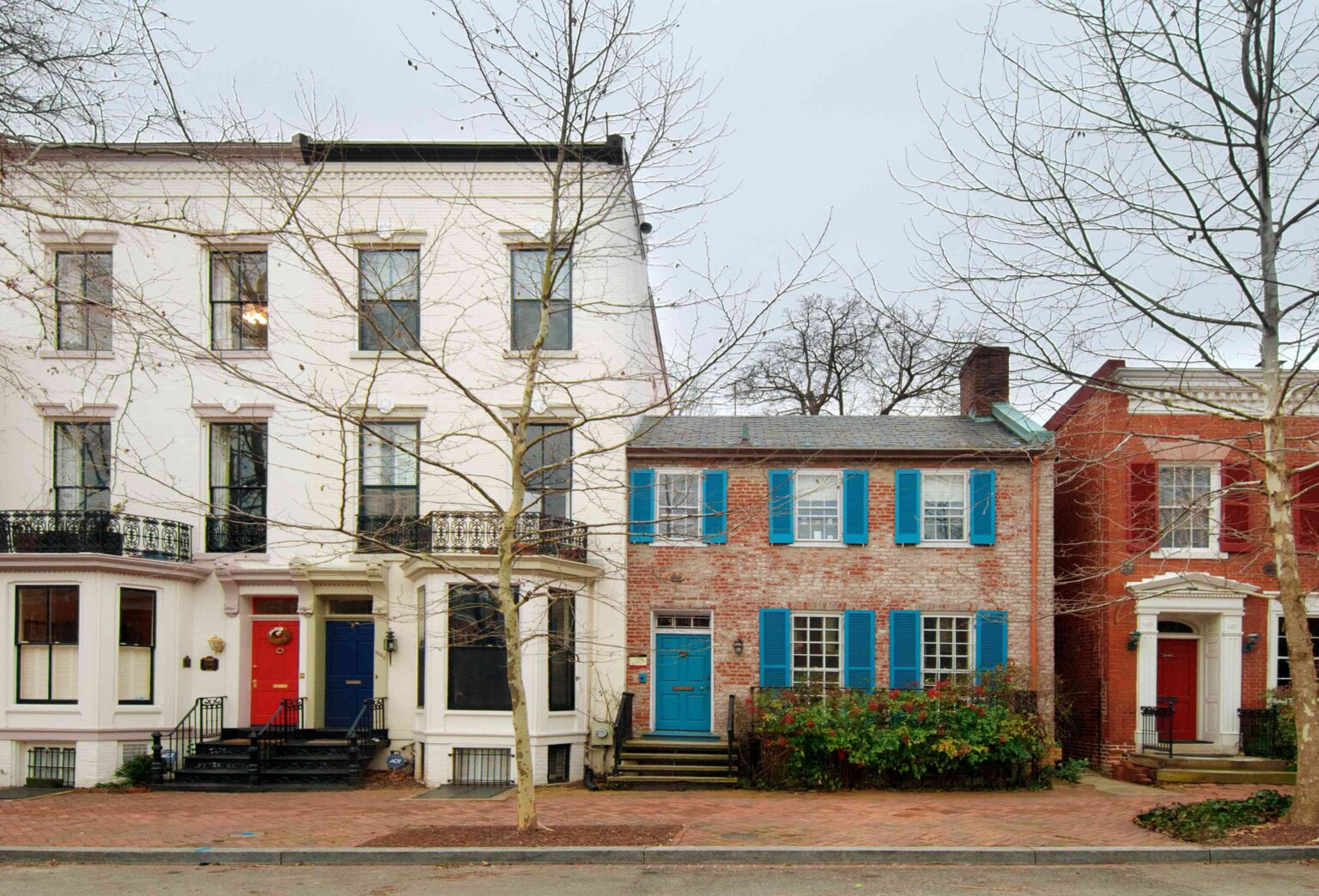 This Iconic D.C. Neighborhood Is Known For Chic Shops And Scenic Walks