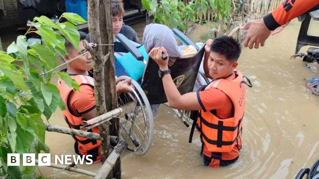 Tropical Storm Trami: More than 20 dead in Philippine floods