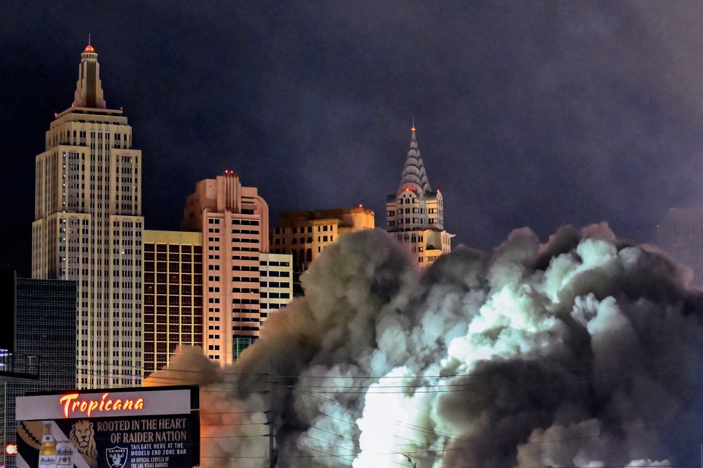 Tropicana Towers demolished in Las Vegas