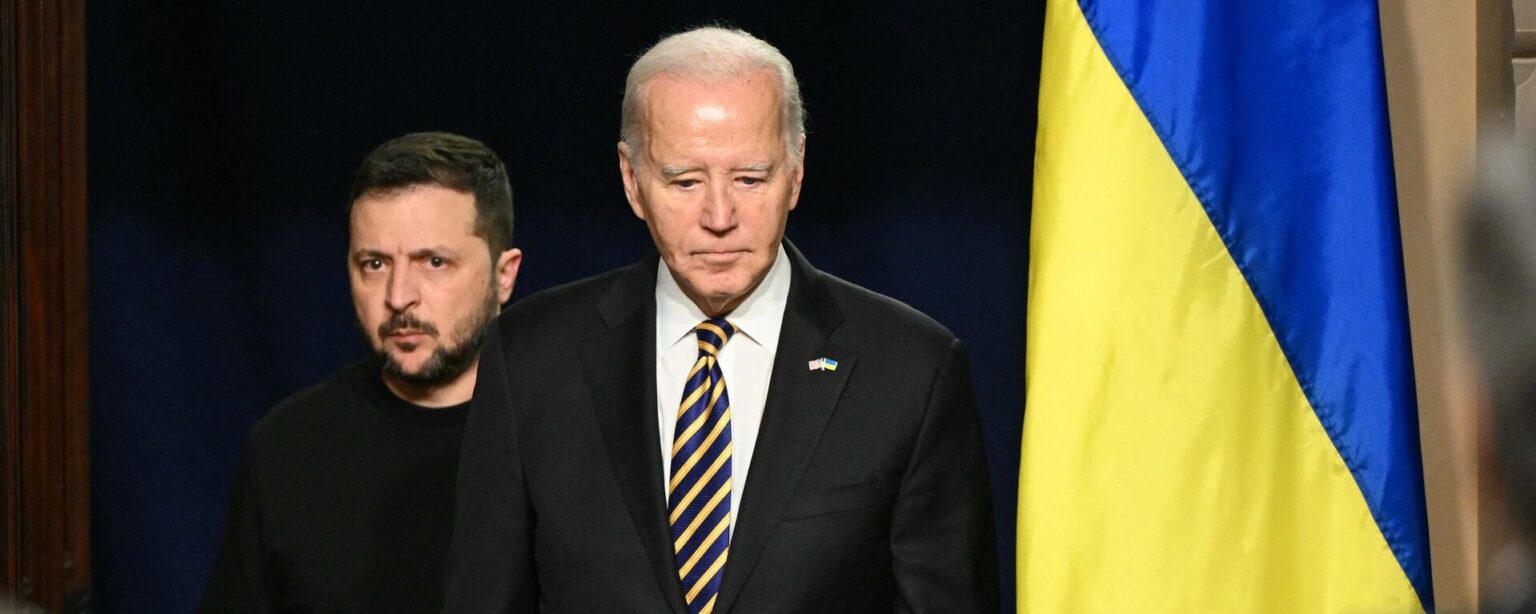 US President Joe Biden and Ukraine’s President Volodymyr Zelensky arrive to hold a joint press conference in the Indian Treaty Room of the Eisenhower Executive Office Building, next to the White House, in Washington, DC, on December 12, 2023. - Sputnik International, 1920, 05.04.2024