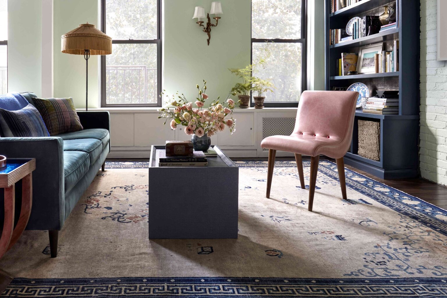 We asked 7 designers to pick their favorite type of rug—here’s what they chose (and they all work in ANY space)