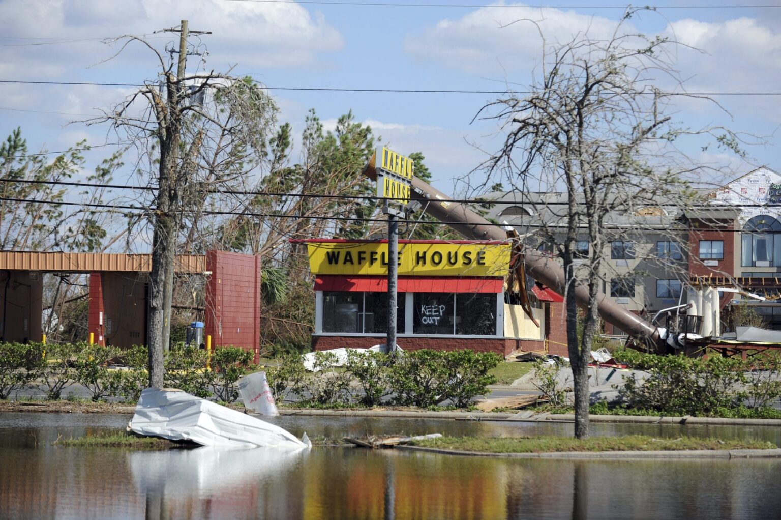 What the Waffle House Index says about Hurricane Milton