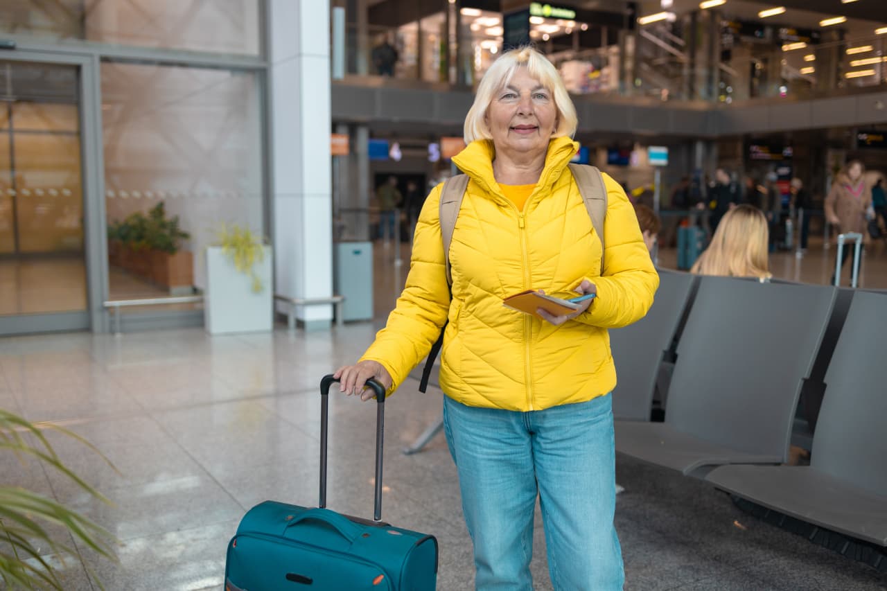 ‘I always wait for my turn’: I don’t understand why airline passengers want to board early. Why do they act like savages?